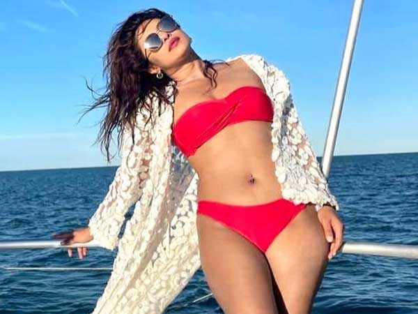 Priyanka Chopra Reveals Her Underwear Removed Experience In Bollywood Priyanka Chopra Reveals Her Underwear Removed Experience In Bollywood