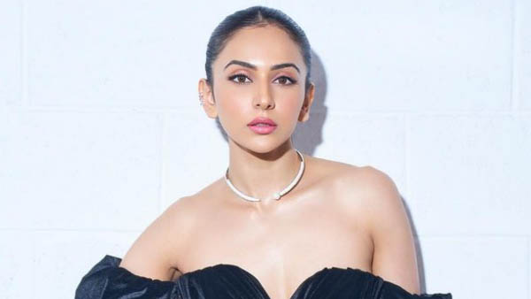 Rakul Preet Singh Hot Dance Performance In At IIFA 2023 Awards