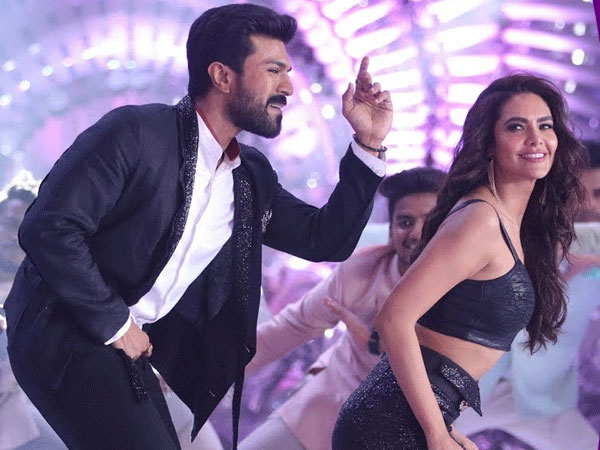 Film Critic Umair Sandhu Tweet On Esha Gupta Wearing Bold Outfit