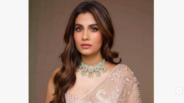 Telugu Actress Shreya Dhanwanthary Hot Ravishing Looks In Bikini At Beach