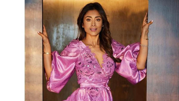 Shriya Saran Latest Sizzling Photo Goes Viral 