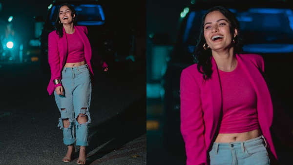 Bigg Boss Fame Siri Hanumanth Glamour Looks In Pink Colour Top Blue Jeans