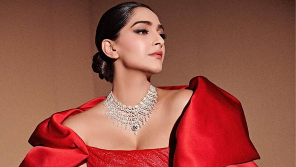 Sonam Kapoor Latest Gorgeous Photos Viral in Internet