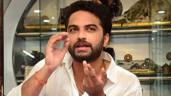 Vishwak Sen VS11 Movie On AP Yellow Party Politician Rumours Goes Viral