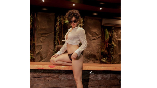 RGV Girl Apsara Rani Sizzling Looks In Latest In Inners Pics Goes Viral