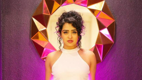 RGV Girl Apsara Rani Sizzling Looks In Latest In Inners Pics Goes Viral