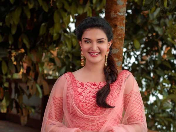 Actress Honey Rose Reveals She Faced Body Shaming In Film Career Earlier