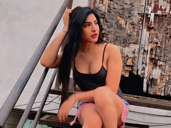 Jabardasth Priyanka Singh Stunning Hot Video In Red Colour Saree