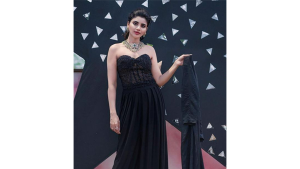 Jabardasth Varsha Latest Fabulous Photoshoot Viral