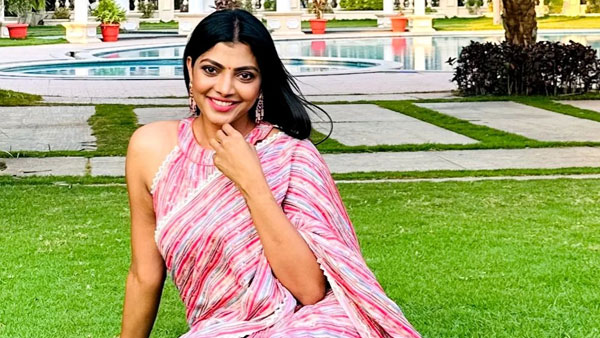 Bigg Boss Lahari Shari Latest Sizzling Photos Goes Viral