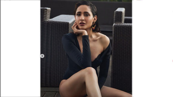 Talented Actress Pragya Jaiswal latest stunning look viral