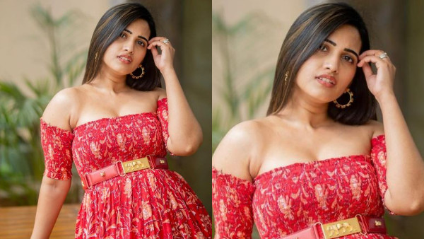 Anchor Sravanthi Chokarapu Looks Gorgeous in Latest Pics