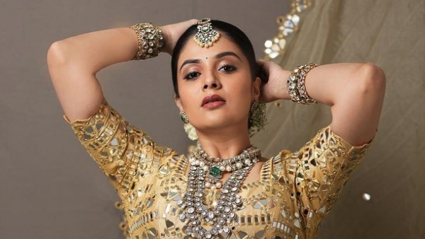 Anchor Sreemukhi Glamour Look In Latest Mini Skirt Over Star Wars Launch