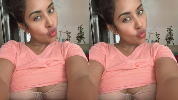 Actress Sri Reddy Latest Sizzling Photo Viral In Internet