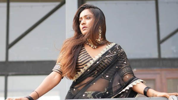 Actress Vithika Sheru Latest Bikini Video Viral In Internet