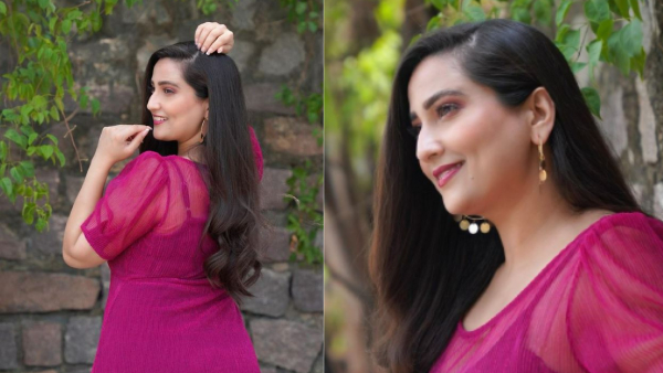 Anchor Manjusha Shares Sizzling Photos In Instagram