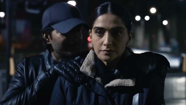 Sonam Kapoor Vinay Pathak Blind Movie Review And Rating In Telugu