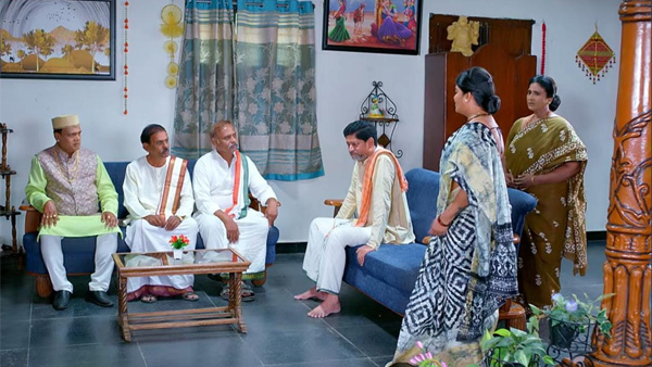 Kavya Warning To Swapna in July 29th 2023 Episode number 161 in Brahmamudi Telugu Serial