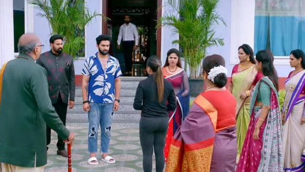 Duggirala Family Fires on Swapna For Her Behaviour in July 19th 2023 Episode number 152 in Brahmamudi Telugu Serial Duggirala Family Fires on Swapna For Her Behaviour in July 19th 2023 Episode number 152 in Brahmamudi Telugu Serial