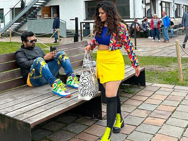 Sai Dharam Tej and Ketika Sharma Photo Leaked From BRO Movie Sets Sai Dharam Tej and Ketika Sharma Photo Leaked From BRO Movie Sets