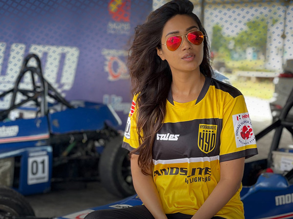  Tollywood Actress Nivetha Pethuraj Latest Stunning Photos