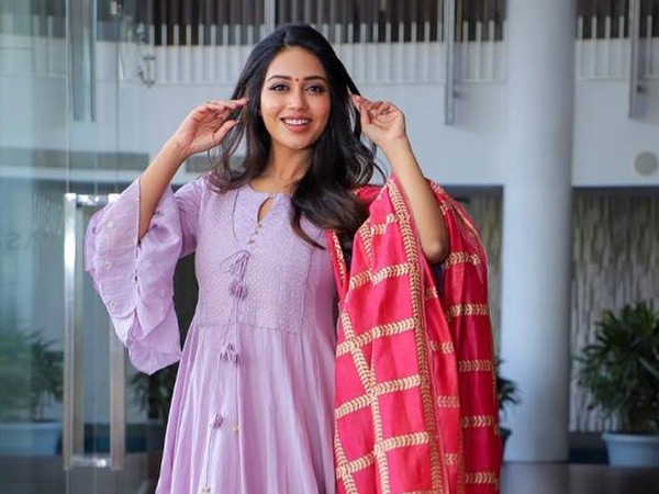  Tollywood Actress Nivetha Pethuraj Latest Stunning Photos