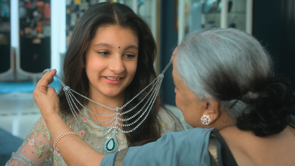 Super Star Mahesh Babu Daughter Sitara Gattamaneni Jewellery ad video released and viral in social media