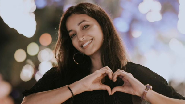 KGF Actress Srinidhi Shetty Married Secretly And Photos Goes Viral