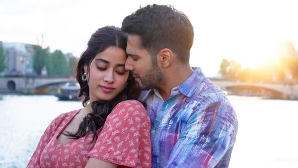 Bollywood Heroine Janhvi Kapoor Shared Hot Photos with Varun Dhawan goes viral