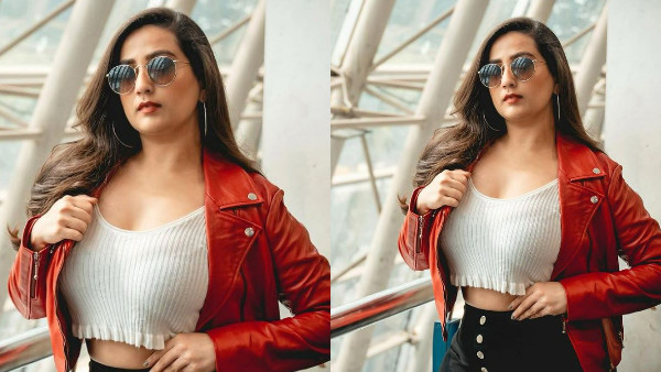 Anchor Manjusha Stylish Photoshoot Viral In Social Media