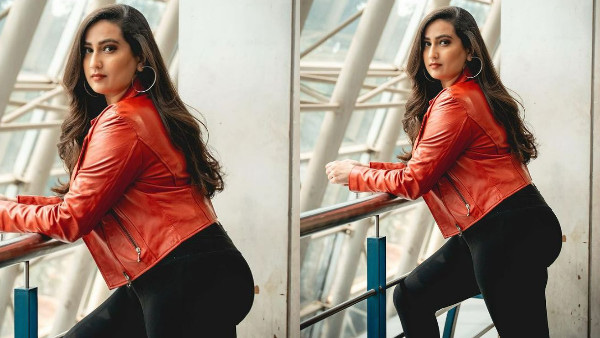 Anchor Manjusha Stylish Photoshoot Viral In Social Media