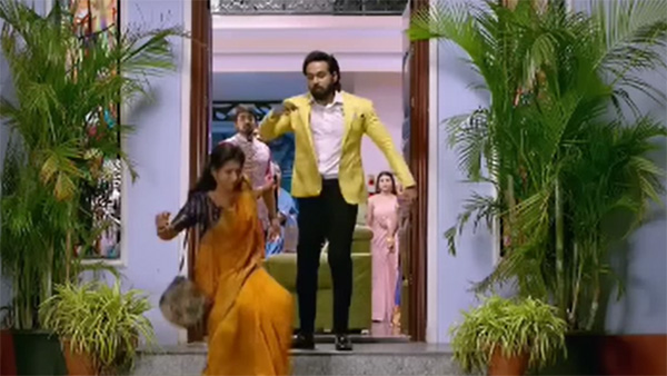 Rudrani Shows Raj and Kavya Photos To Aparna in August 18th 2023 Episode number 178 in Brahmamudi Telugu Serial 