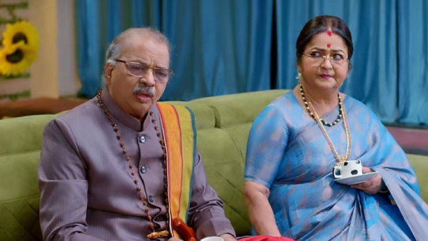 Kavya retrieve bussiness contract with raj help in August 17th 2023 Episode number 177 in Brahmamudi Telugu Serial Kavya retrieve bussiness contract with raj help in August 17th 2023 Episode number 177 in Brahmamudi Telugu Serial