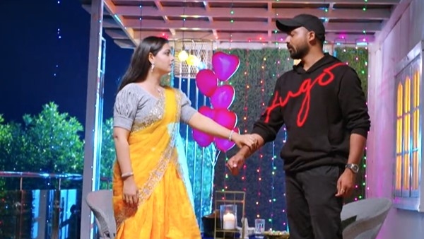 Angels crush on Rishi at Candle light dinner planned by Vasudhara in 853 episode of Guppedantha Manasu serial