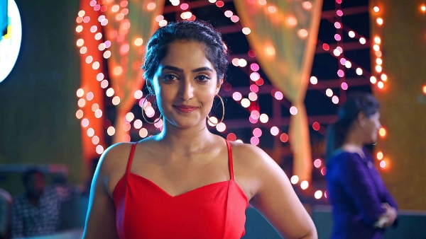 Heroine Reba Monica John 