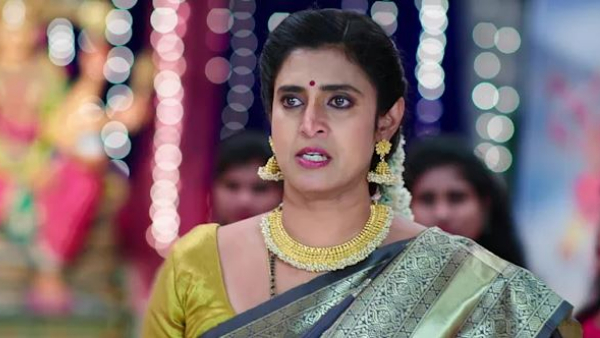  Intinti Gruhalakshmi: 