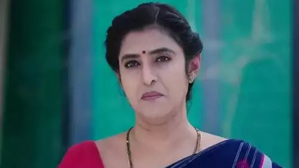 Intinti Gruhalakshmi 