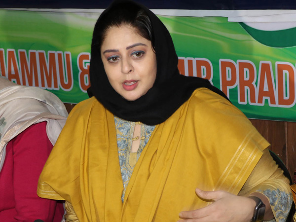 Senior Heroine Nagma