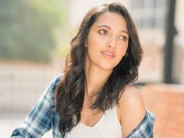 DJ Tillu Heroine Neha Shetty Awesome Photoshoot Viral