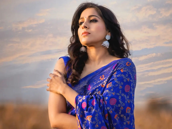 Anchor Rashmi Gautam Looks Fabulous in Latest Photoshoot Anchor Rashmi Gautam Looks Fabulous in Latest Photoshoot