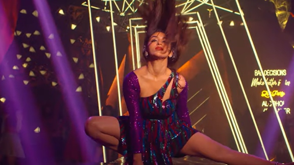 Sreeleela looks stunning with high energetic Dance steps in Skanda latest Nee Chuttu Chuttu Song promo