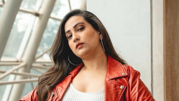 Anchor Manjusha Looks Fantastic in Latest Photoshoot Anchor Manjusha Looks Fantastic in Latest Photoshoot