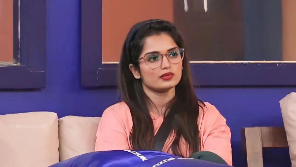 o Amardeep Headshave And Priyanka Hair cut