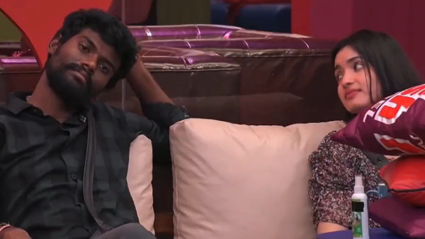 Rathika Rose Love Proposal to Pallavi Prashanth in Bigg Boss Show