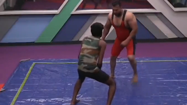 Pallavi Prashanth Crying After Bigg Boss Wrestling Task