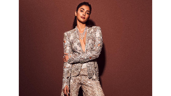 Actress Pooja Hegde Shares Good Looking Photos in Instagram Actress Pooja Hegde Shares Good Looking Photos in Instagram