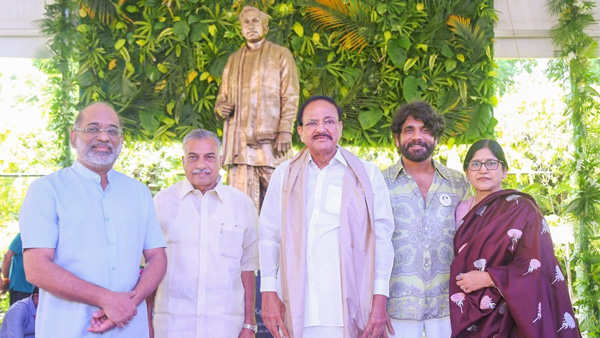Venkaiah Naidu Unveils ANR Statue