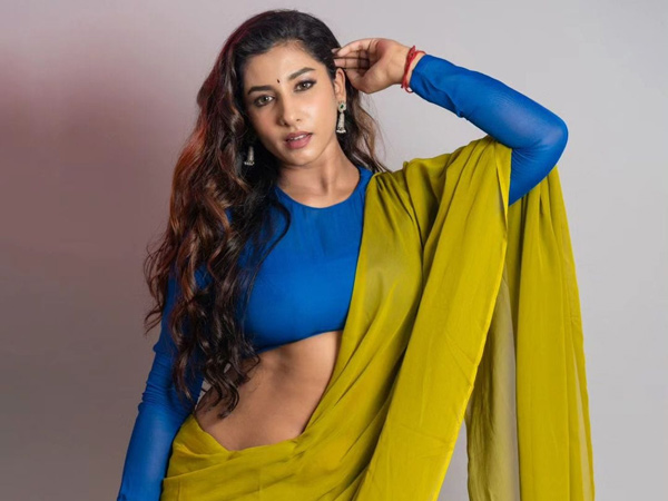 Anchor Vishnupriya Bheemineni Beautiful Looking Photos Gone Viral Anchor Vishnupriya Bheemineni Beautiful Looking Photos Gone Viral