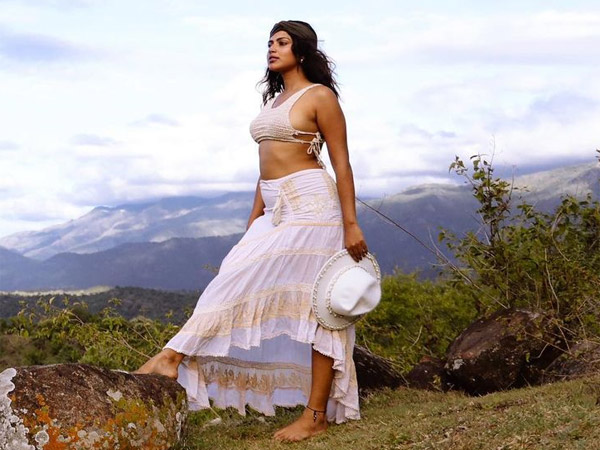 Amala Paul White Dress