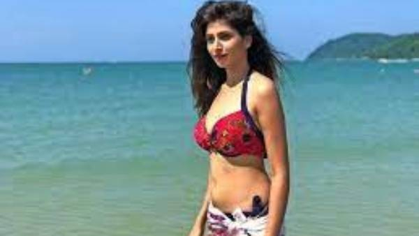  Anchor Varshini Sounderajan Latest Fantastic Photo Goes Viral